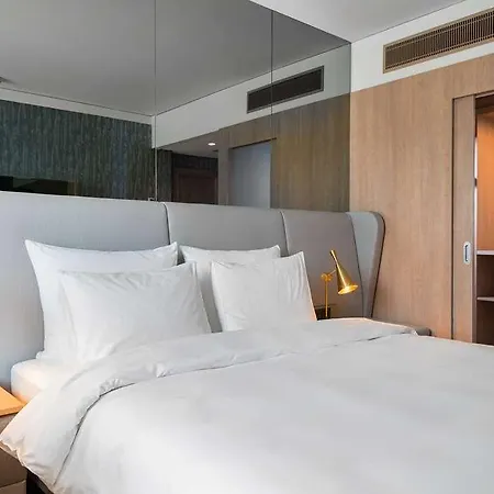 Radisson Blu Hotel, Centre 4*