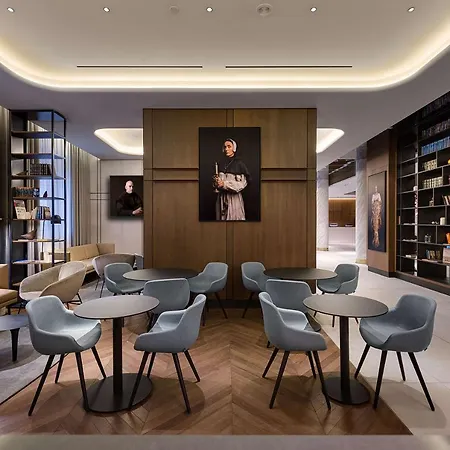 Radisson Blu Hotel, Centre