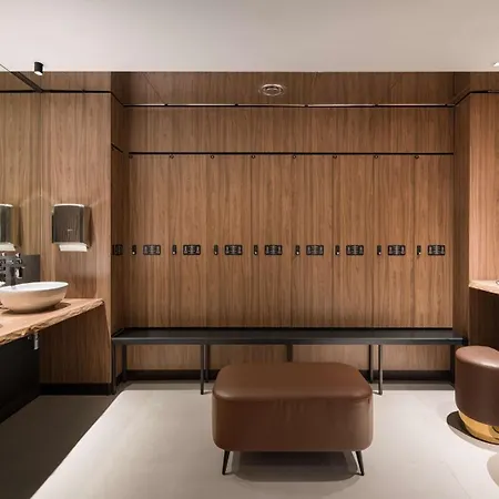 Radisson Blu Hotel, Centre Hotel