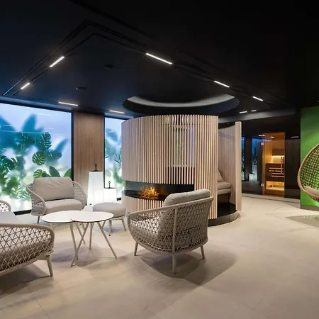 Radisson Blu Hotel, Centre 4* Kiev