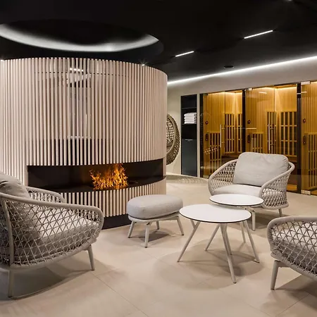 Radisson Blu Hotel, Centre Hotel