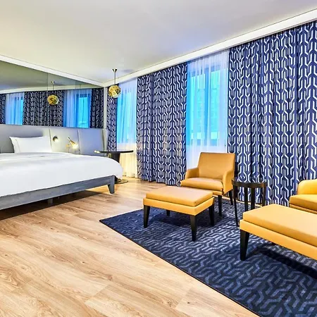 Radisson Blu Hotel, Centre Hotel 4*