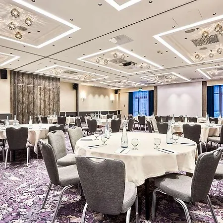 Radisson Blu Hotel, City Centre Hotel 4*
