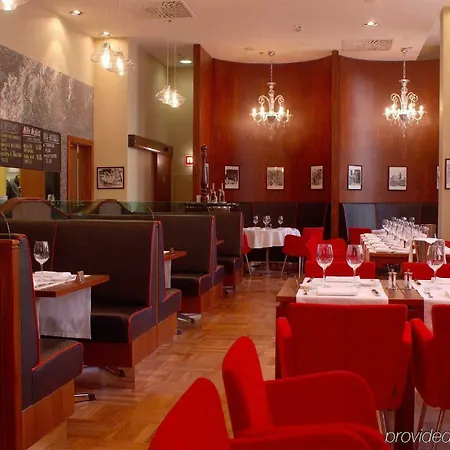 Radisson Blu Hotel, City Centre 4* Kiev